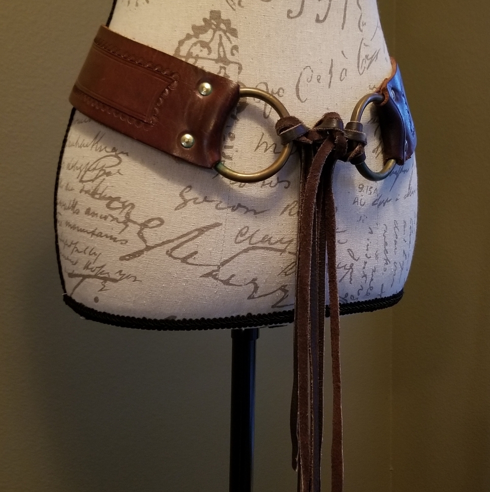 Tooled leather front tie belt